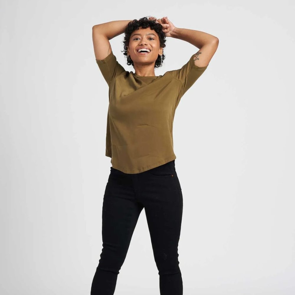 🍉NWT Universal Standard Arvo Cupro Mixed Tee